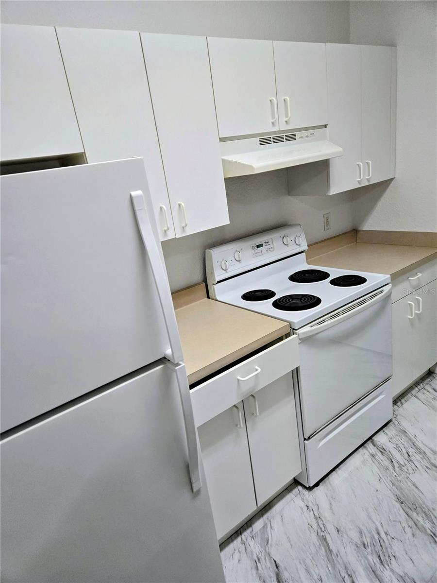 Image 6 of 24 For 3561 Conroy Road 212