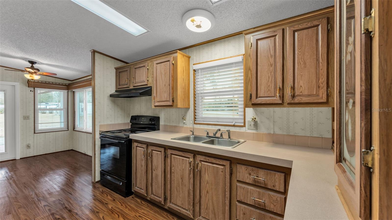 Image 12 of 62 For 6129 Forest Lane