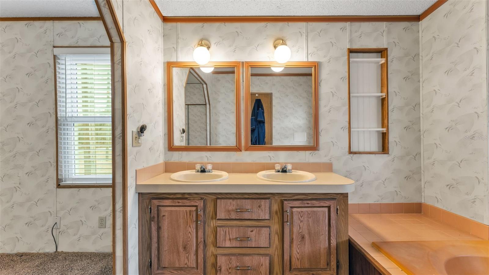 Image 32 of 62 For 6129 Forest Lane