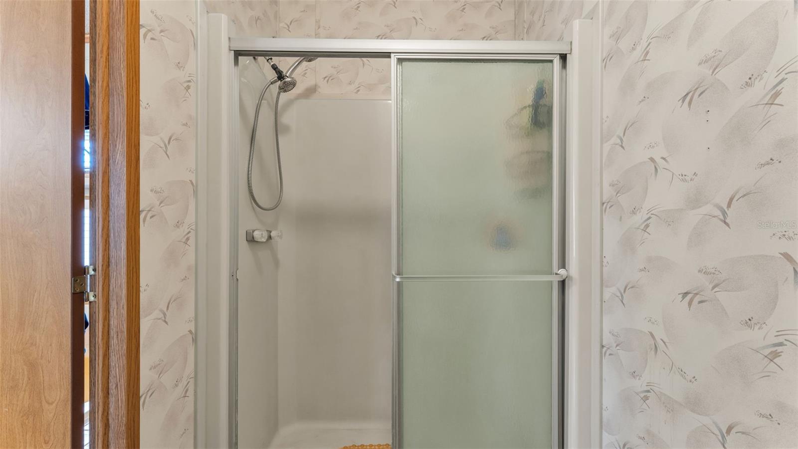 Image 33 of 62 For 6129 Forest Lane