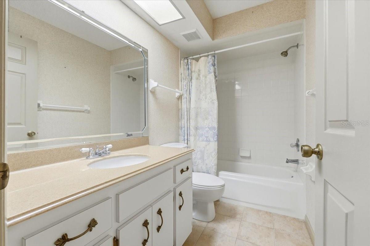 Image 35 of 48 For 4454 Glenns Landing