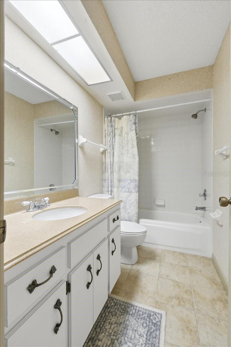 Image 36 of 48 For 4454 Glenns Landing