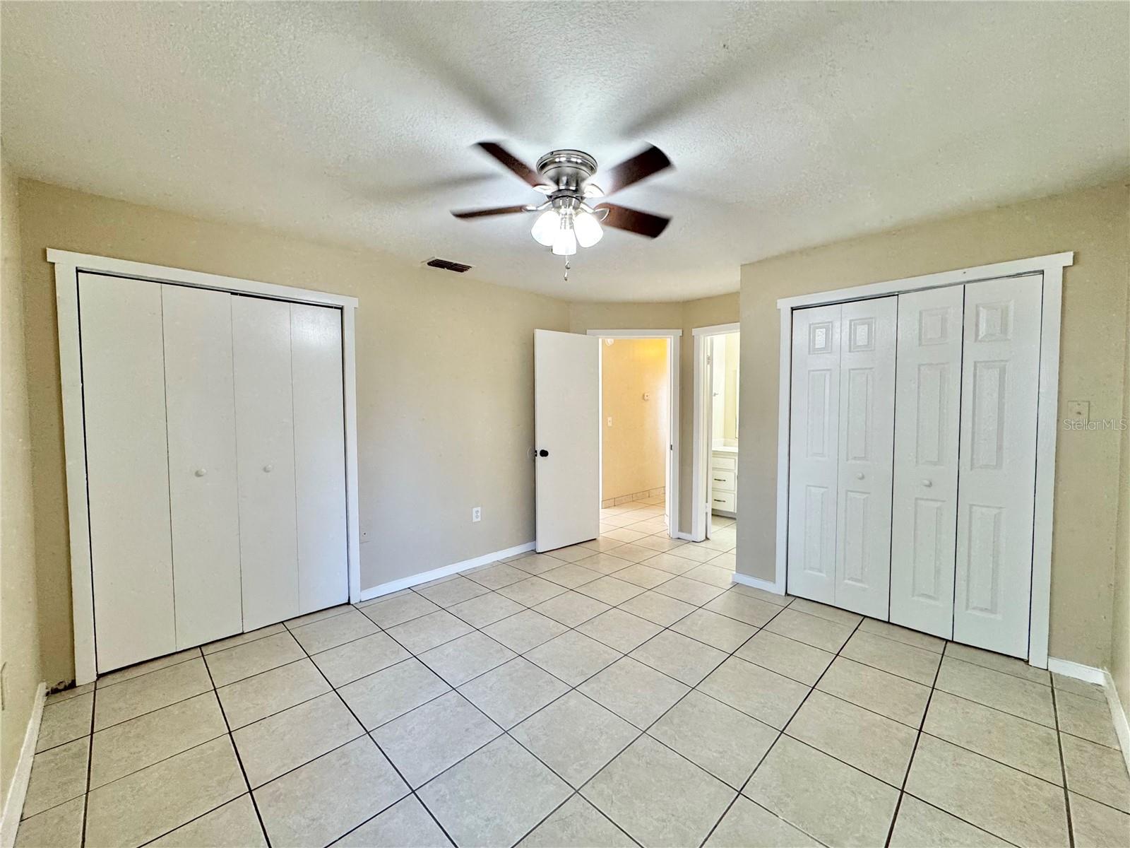 Image 13 of 27 For 817 Whisper Lake Court