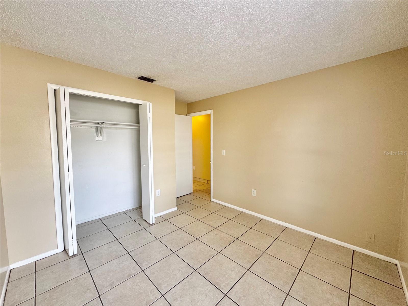 Image 17 of 27 For 817 Whisper Lake Court