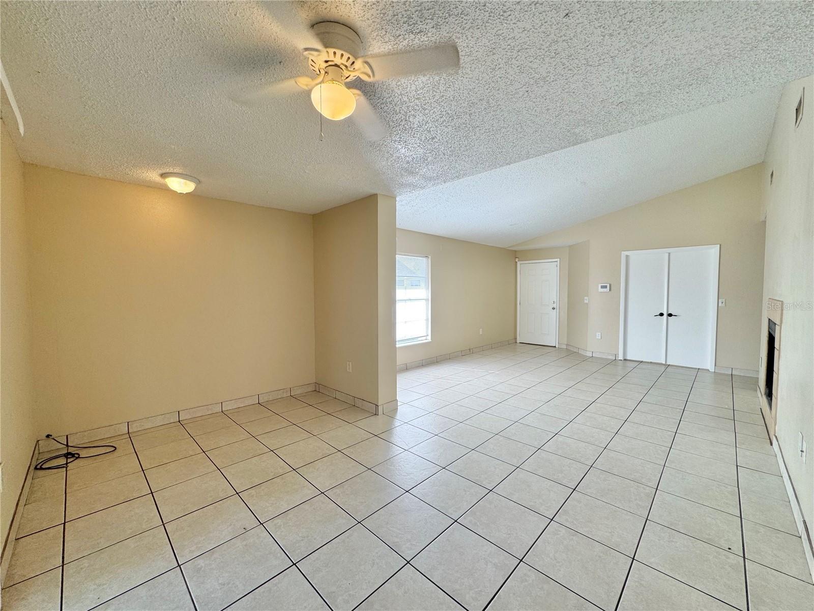 Image 9 of 27 For 817 Whisper Lake Court