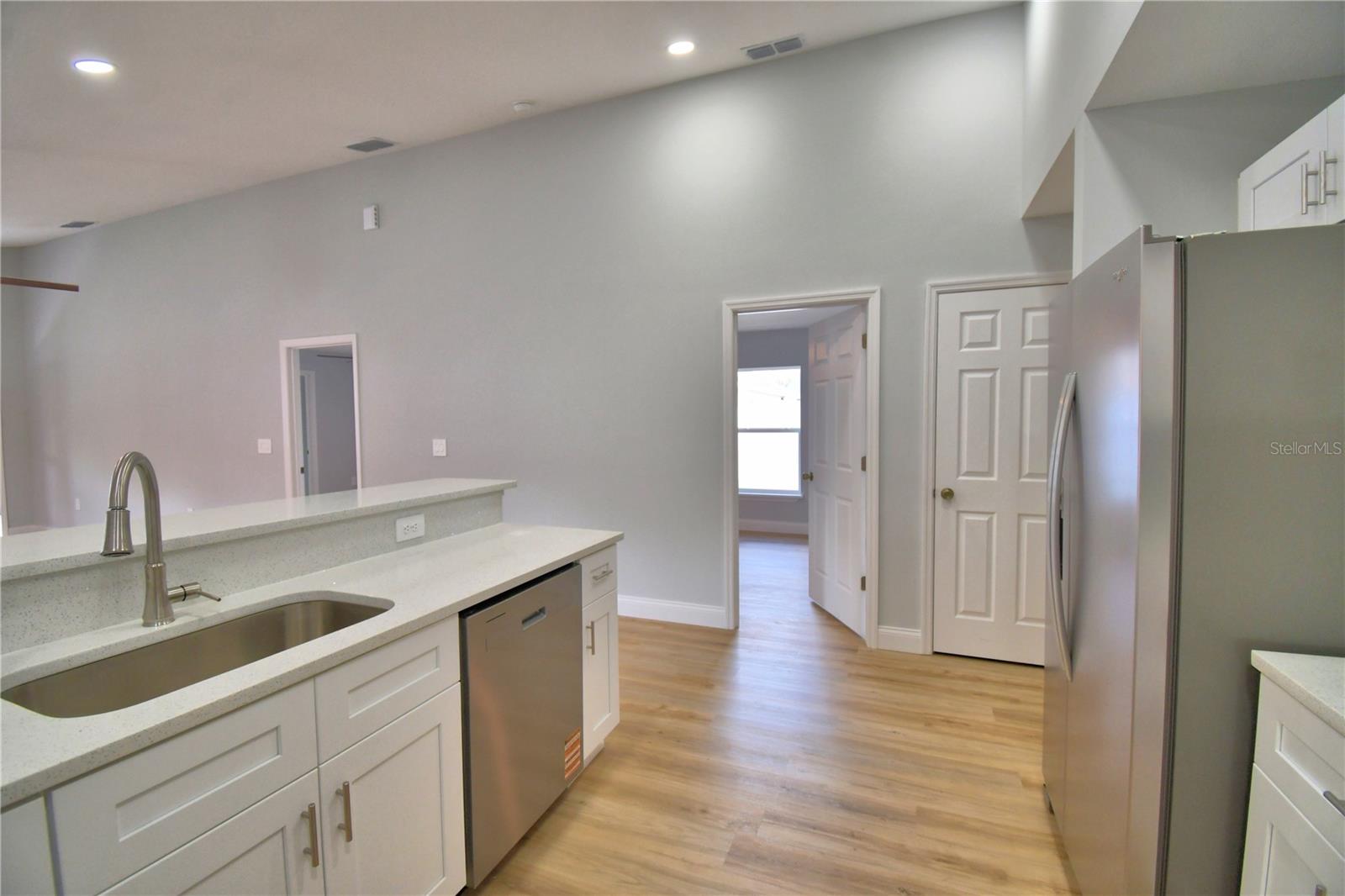 Image 17 of 46 For 1040 Stanford Street