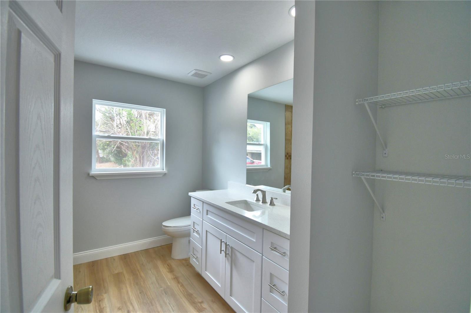 Image 21 of 46 For 1040 Stanford Street