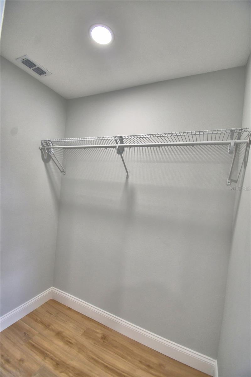 Image 25 of 46 For 1040 Stanford Street