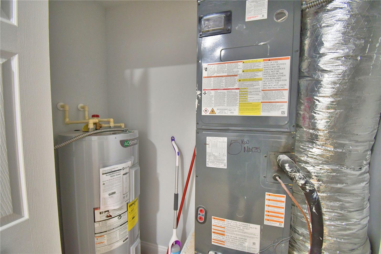 Image 41 of 46 For 1040 Stanford Street