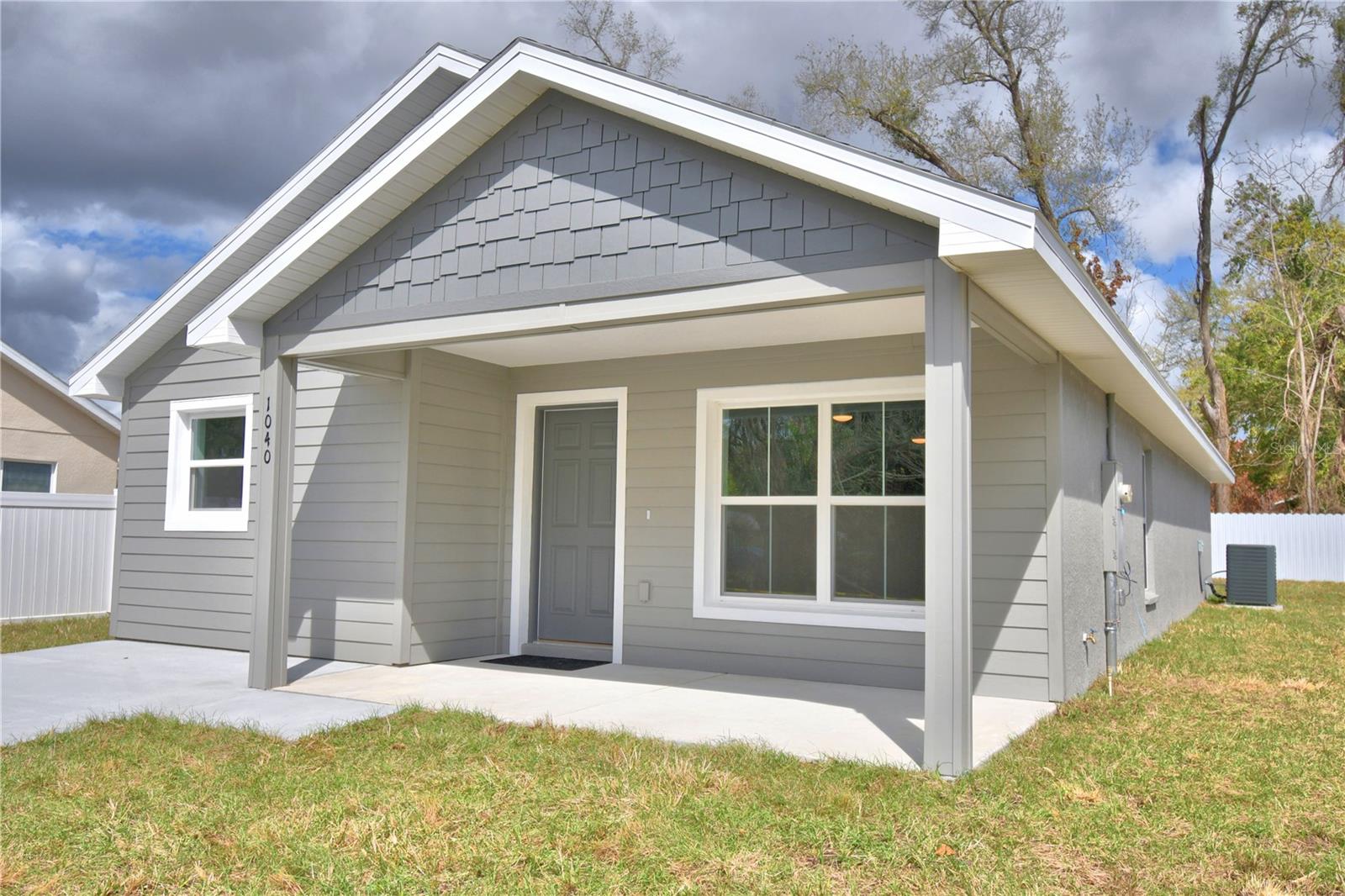 Image 5 of 46 For 1040 Stanford Street