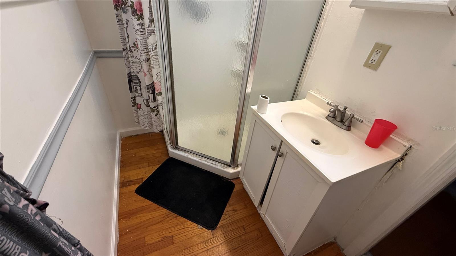 Image 13 of 35 For 531 Arneson Avenue