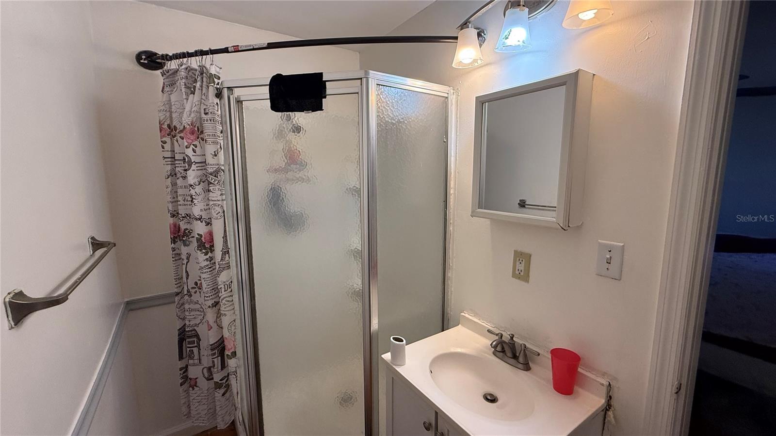 Image 15 of 35 For 531 Arneson Avenue