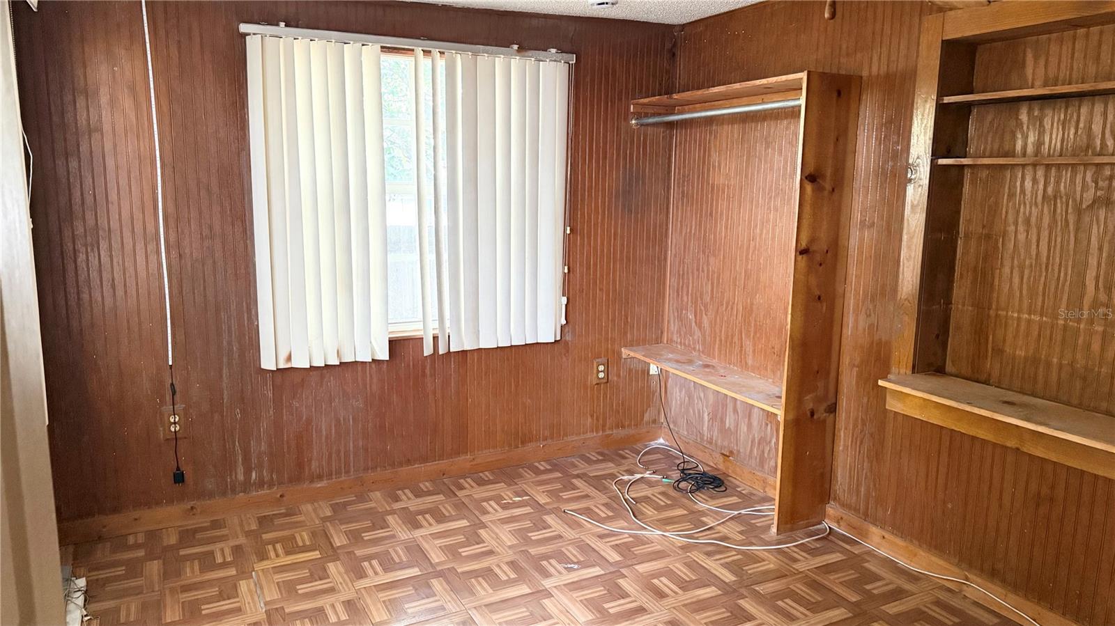 Image 27 of 35 For 531 Arneson Avenue