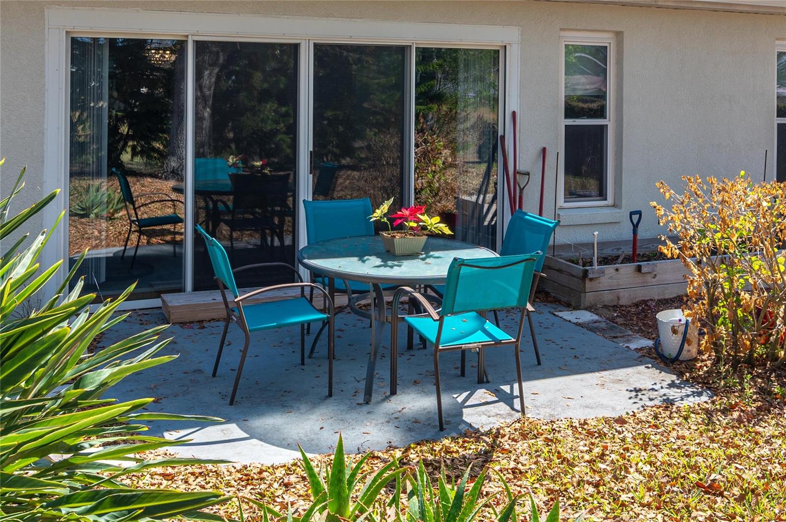 Image 24 of 29 For 483 Lake Suzanne Drive