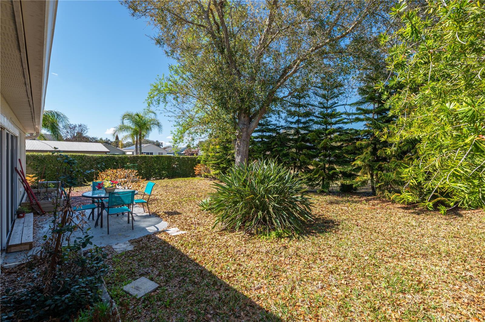 Image 26 of 29 For 483 Lake Suzanne Drive