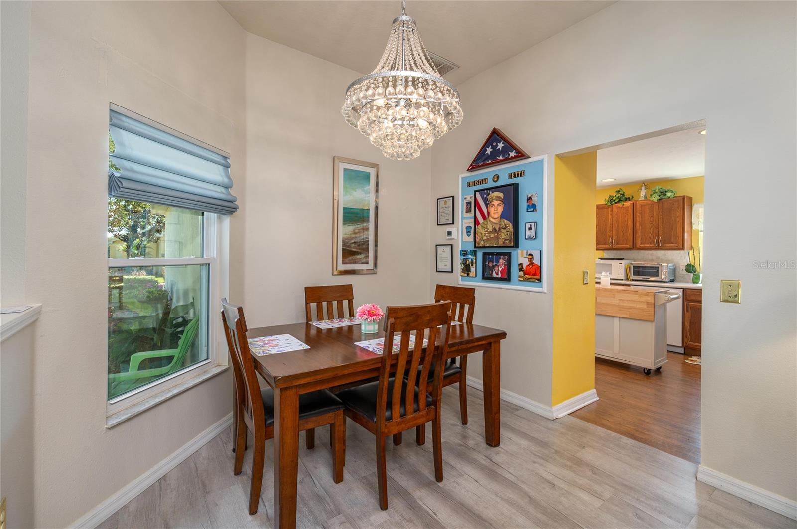 Image 7 of 29 For 483 Lake Suzanne Drive