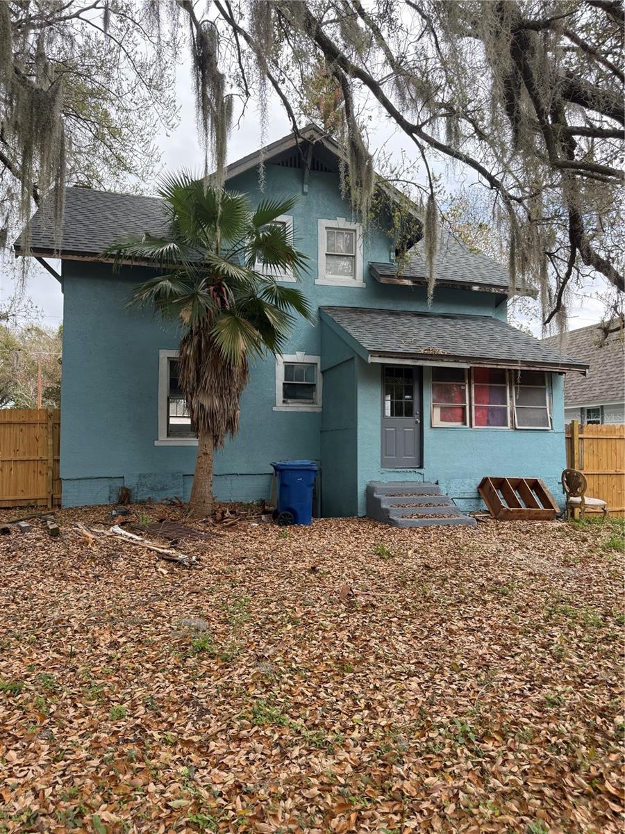 Image 21 of 22 For 444 Avenue B Ne