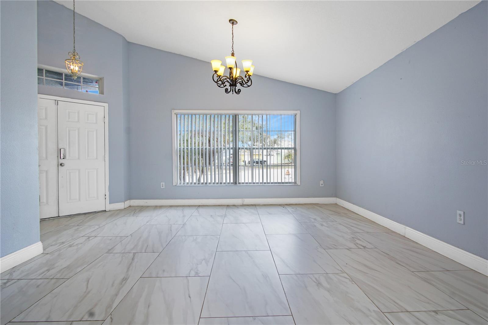 Image 11 of 25 For 519 Winthrop Place