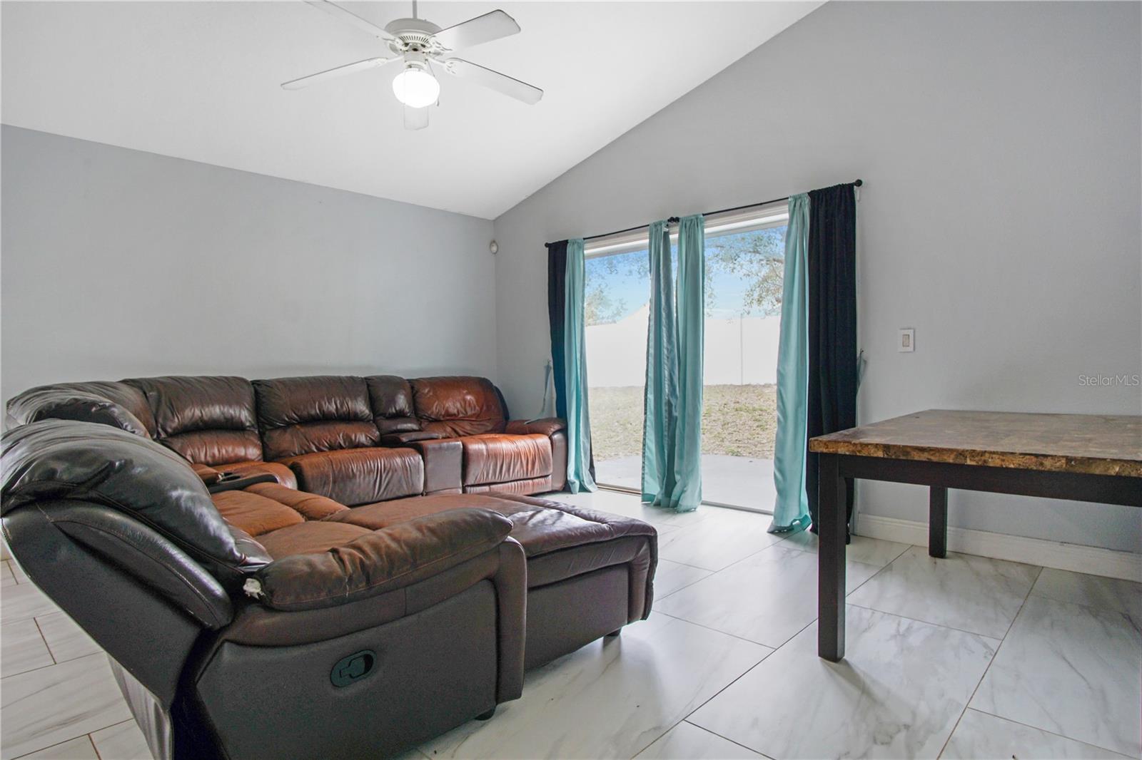 Image 13 of 25 For 519 Winthrop Place