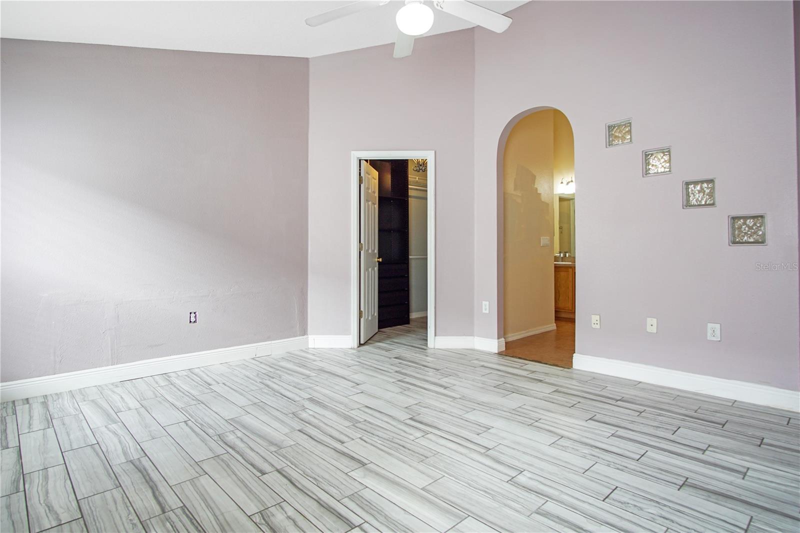 Image 14 of 25 For 519 Winthrop Place