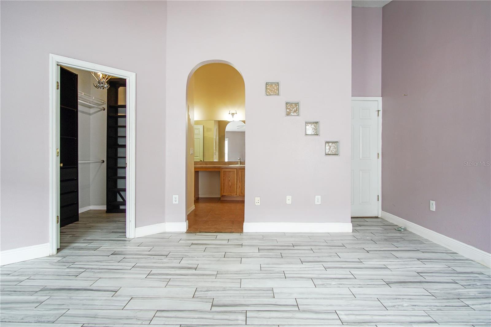 Image 15 of 25 For 519 Winthrop Place