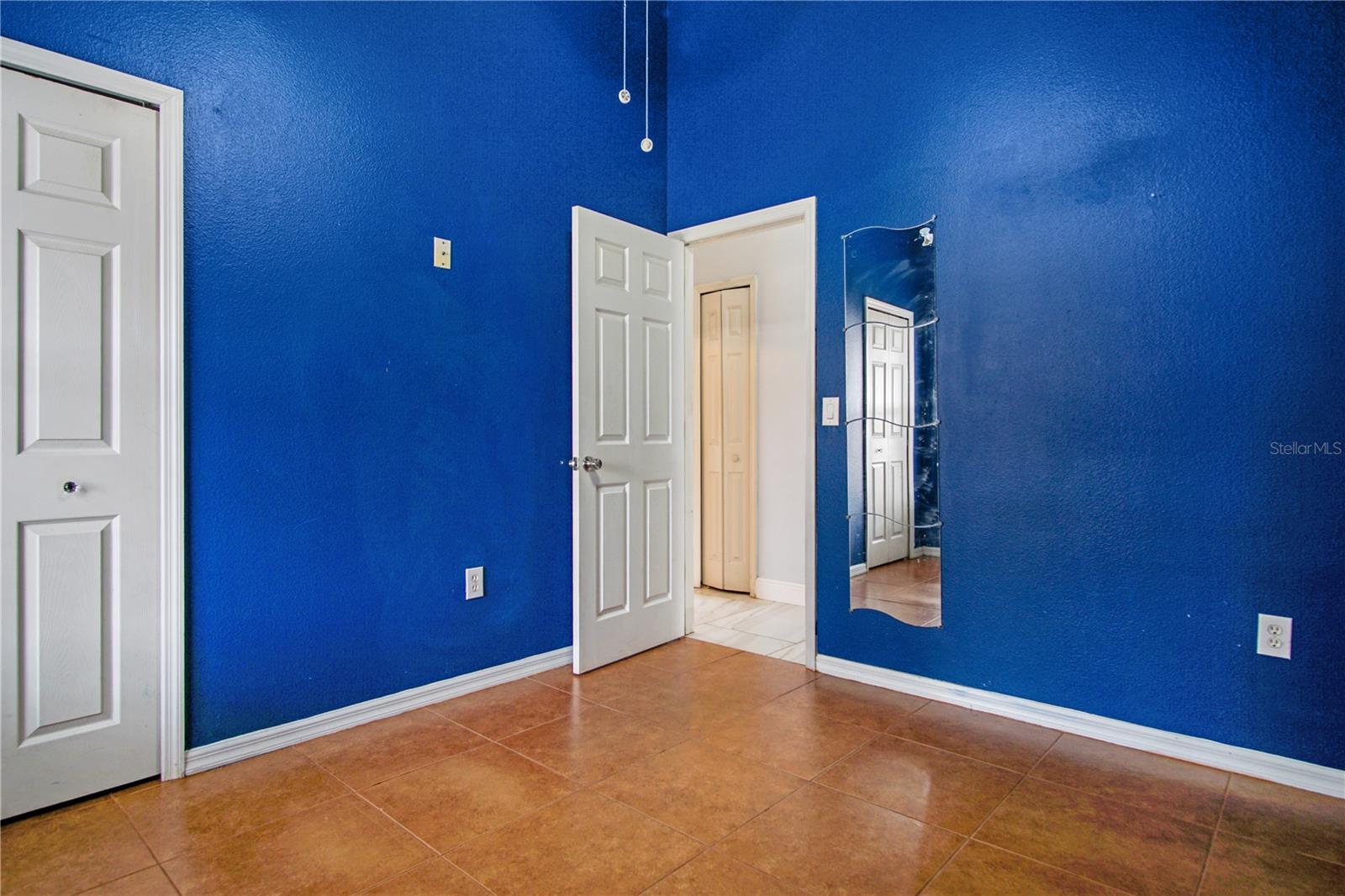 Image 22 of 25 For 519 Winthrop Place