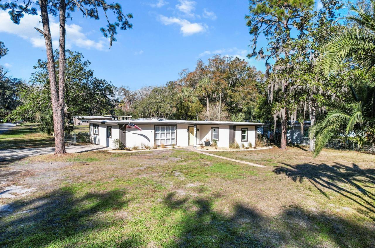 Image 13 of 40 For 1304 5th Avenue