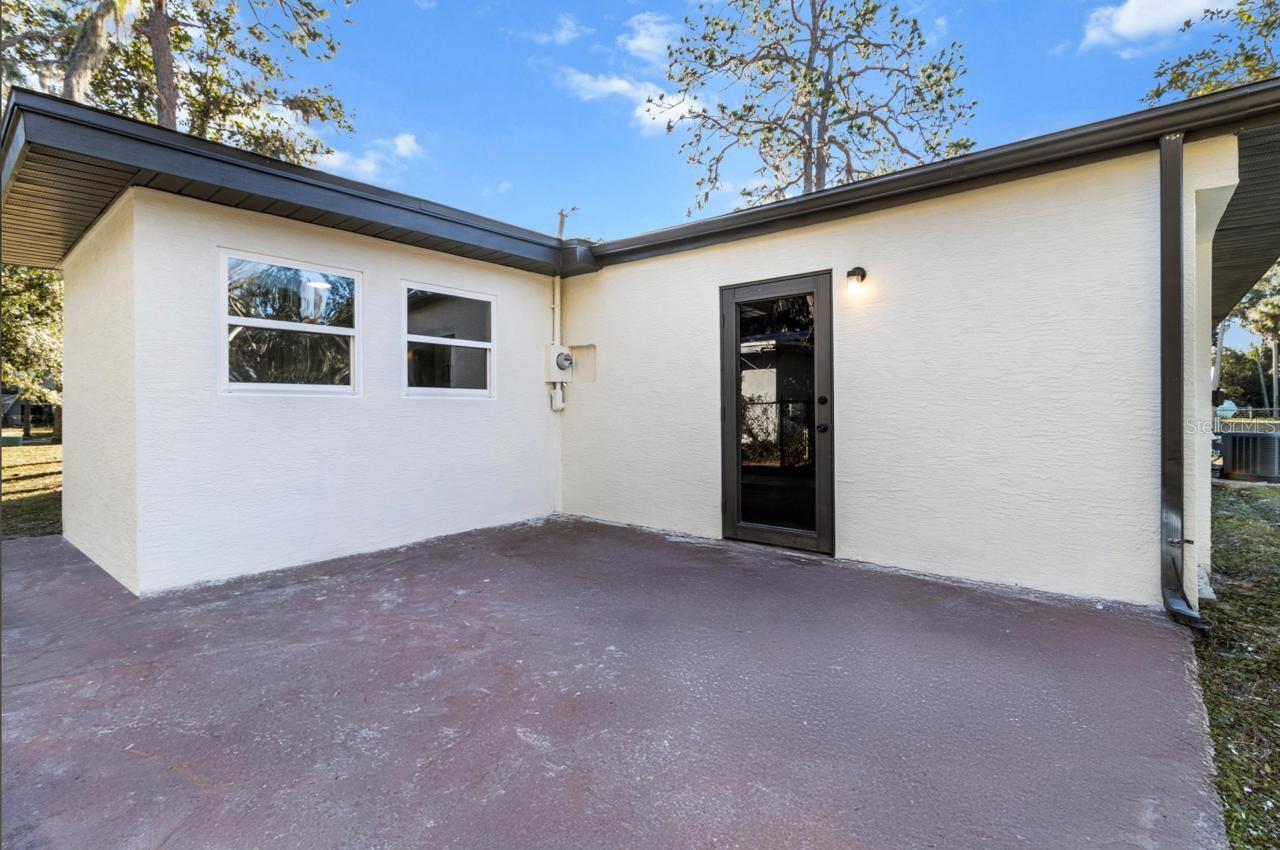 Image 16 of 40 For 1304 5th Avenue