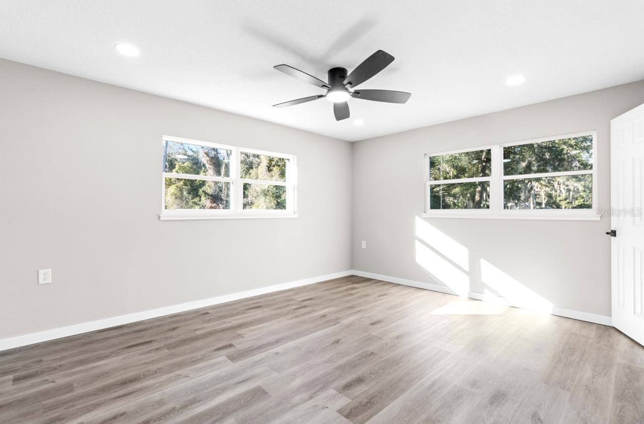 Image 19 of 40 For 1304 5th Avenue