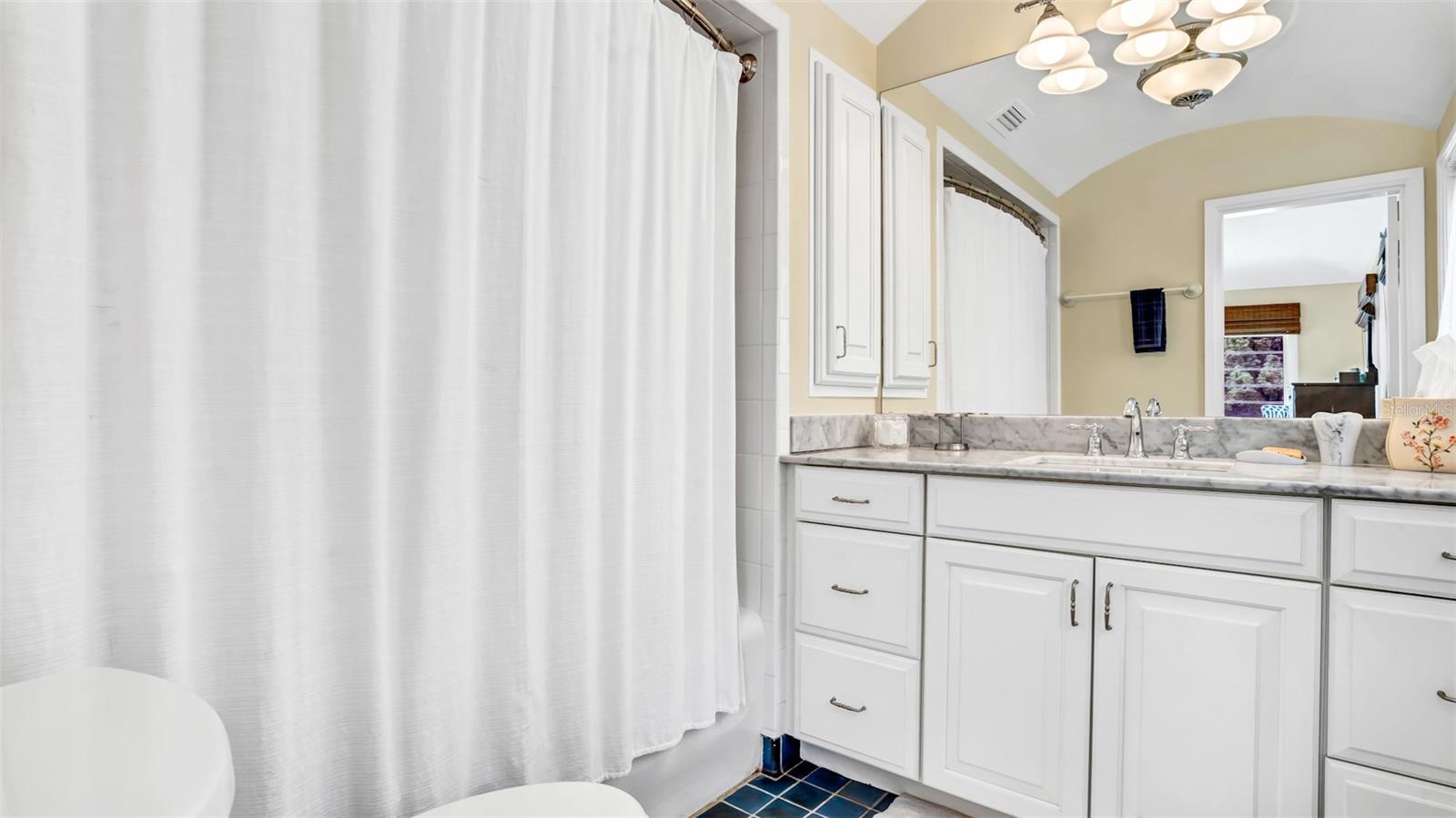 Listing photo id 55 for 2300 Scenic Highway 37e