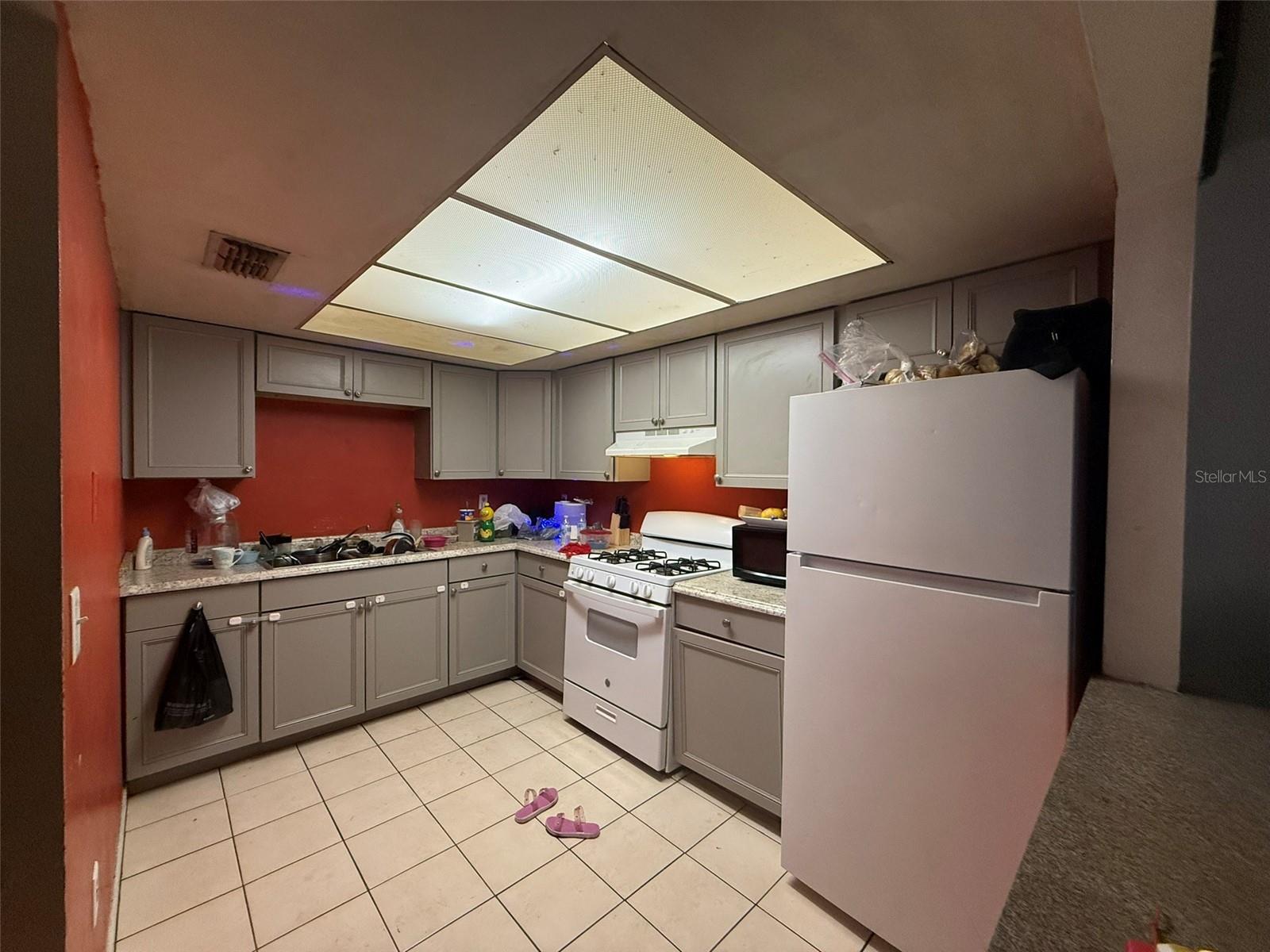 Image 29 of 44 For 3023 Saint Paul Drive