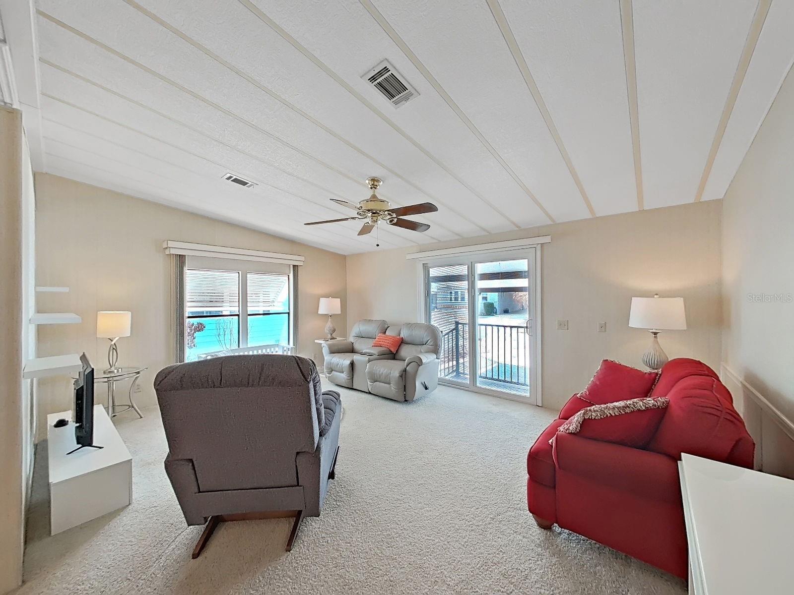 Image 11 of 35 For 4969 Deerwood Dr