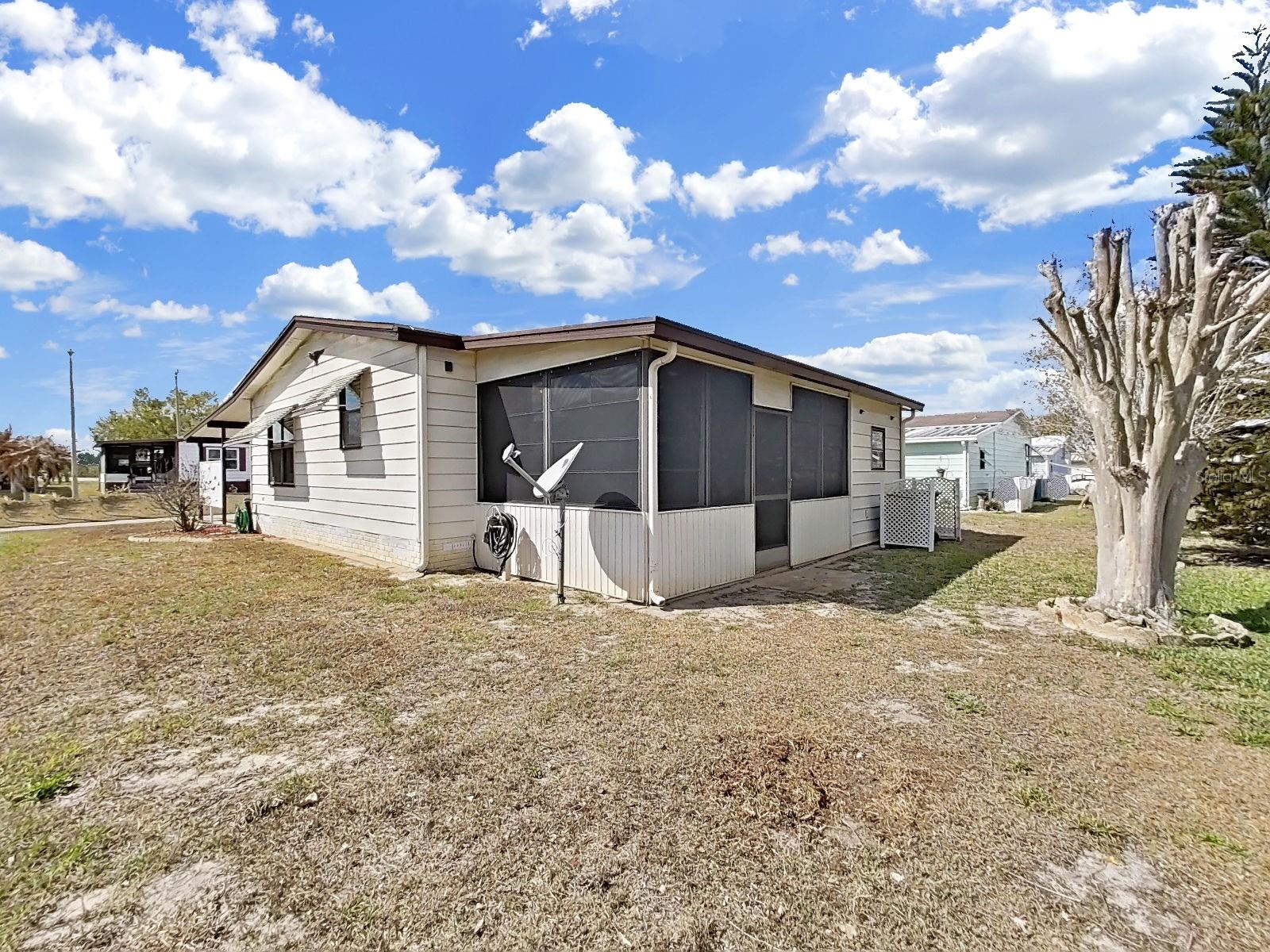 Image 7 of 35 For 4969 Deerwood Dr