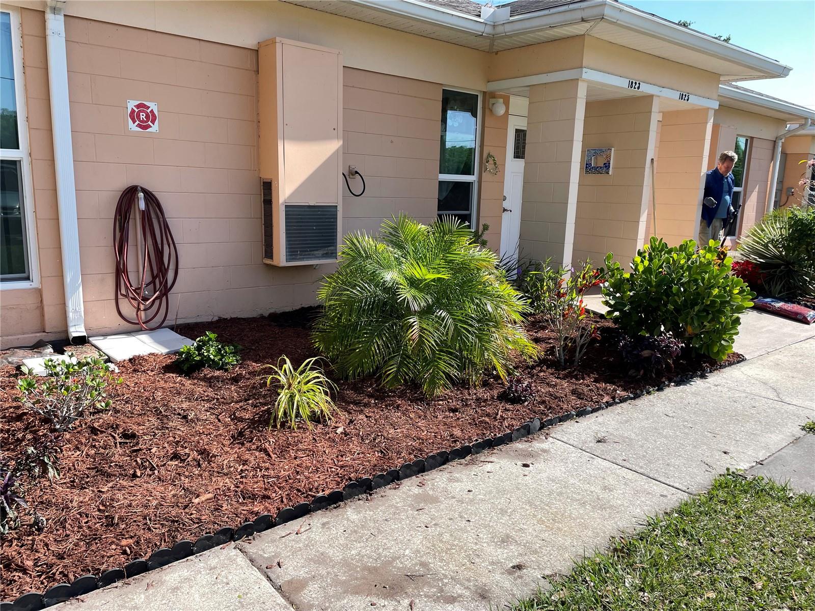 Image 2 of 5 For 1823 Club Circle