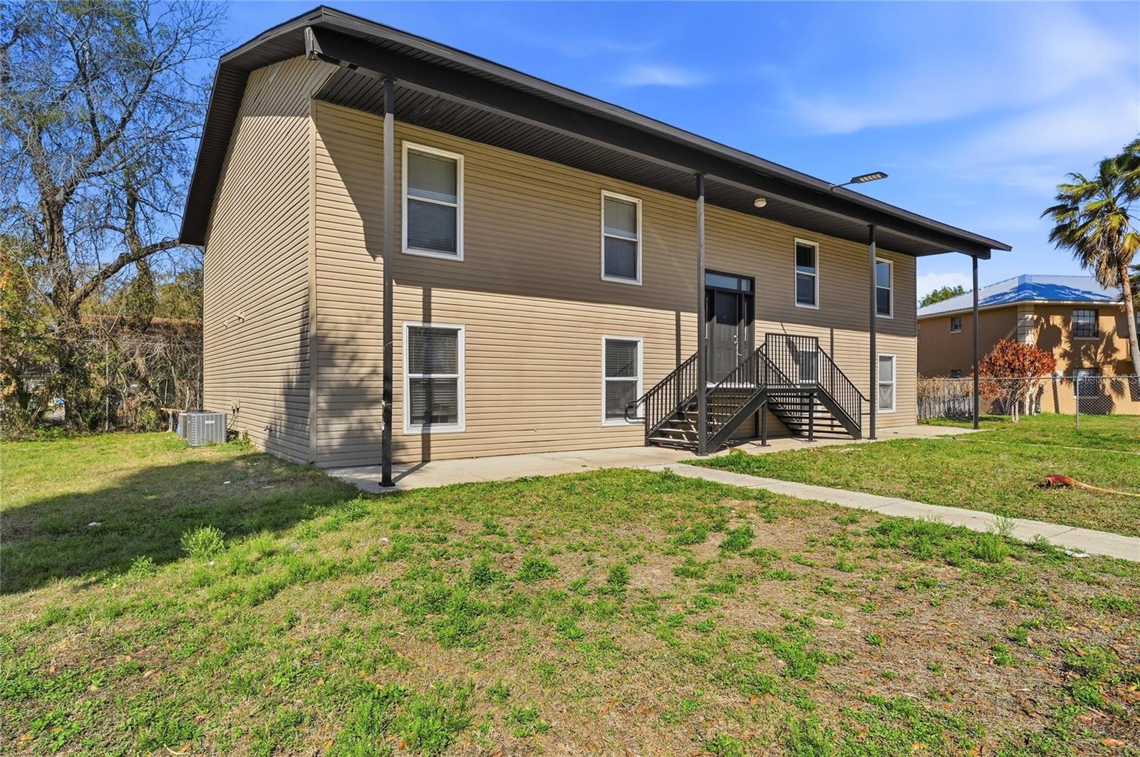 Image 17 of 58 For 2300 Cannon Terrace Nw A,b,c,d,e,