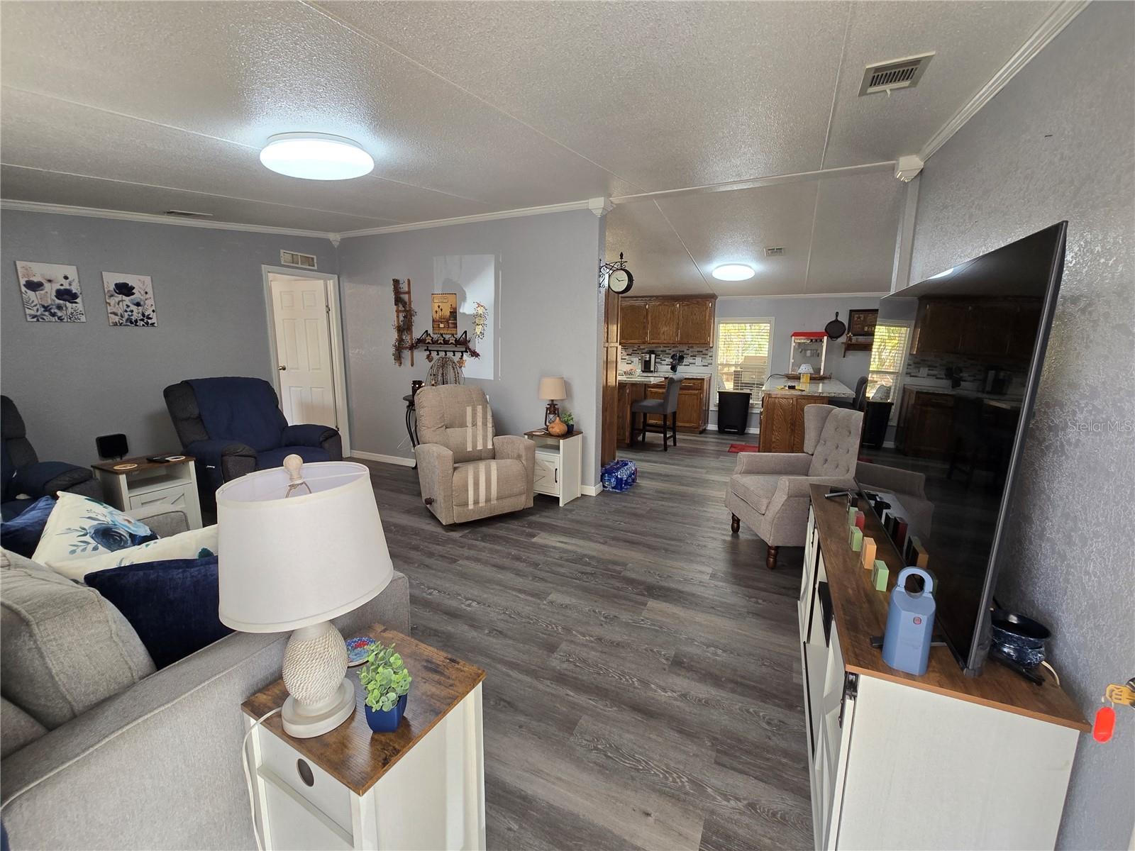 Image 11 of 92 For 5304 Fairmont Road