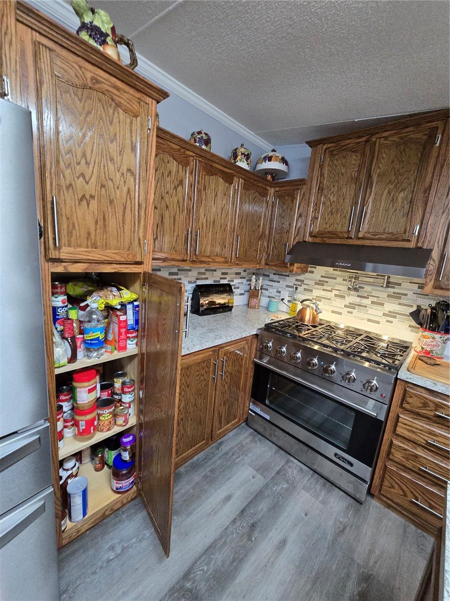 Image 19 of 92 For 5304 Fairmont Road