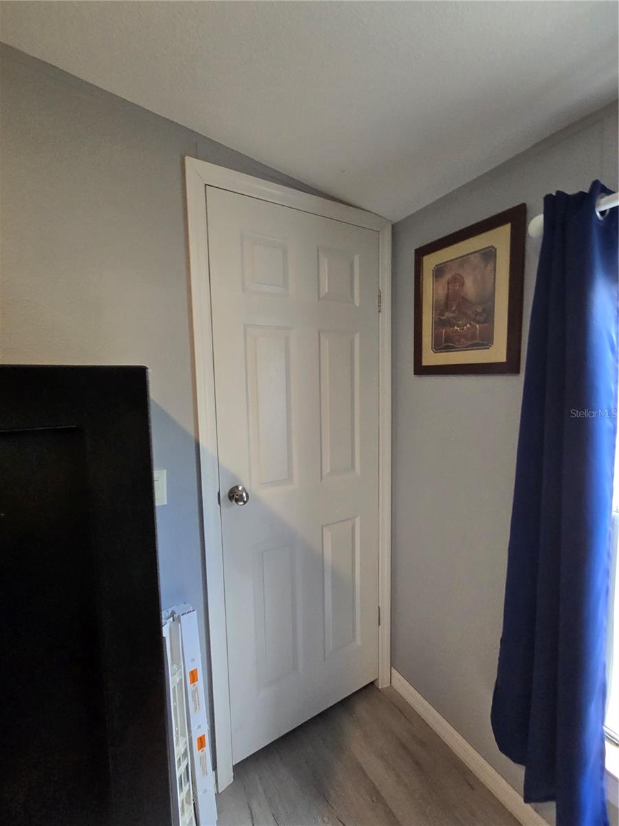 Image 46 of 92 For 5304 Fairmont Road