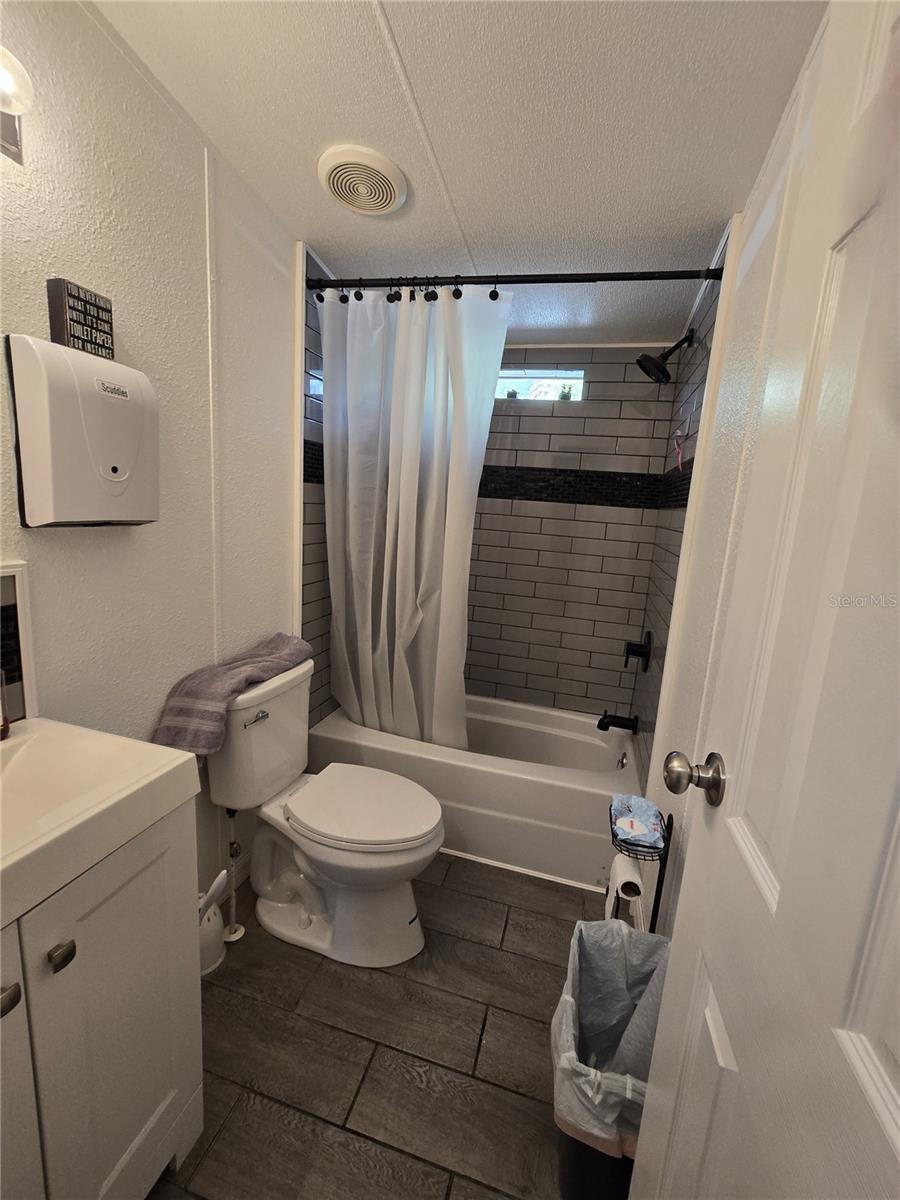 Image 52 of 92 For 5304 Fairmont Road