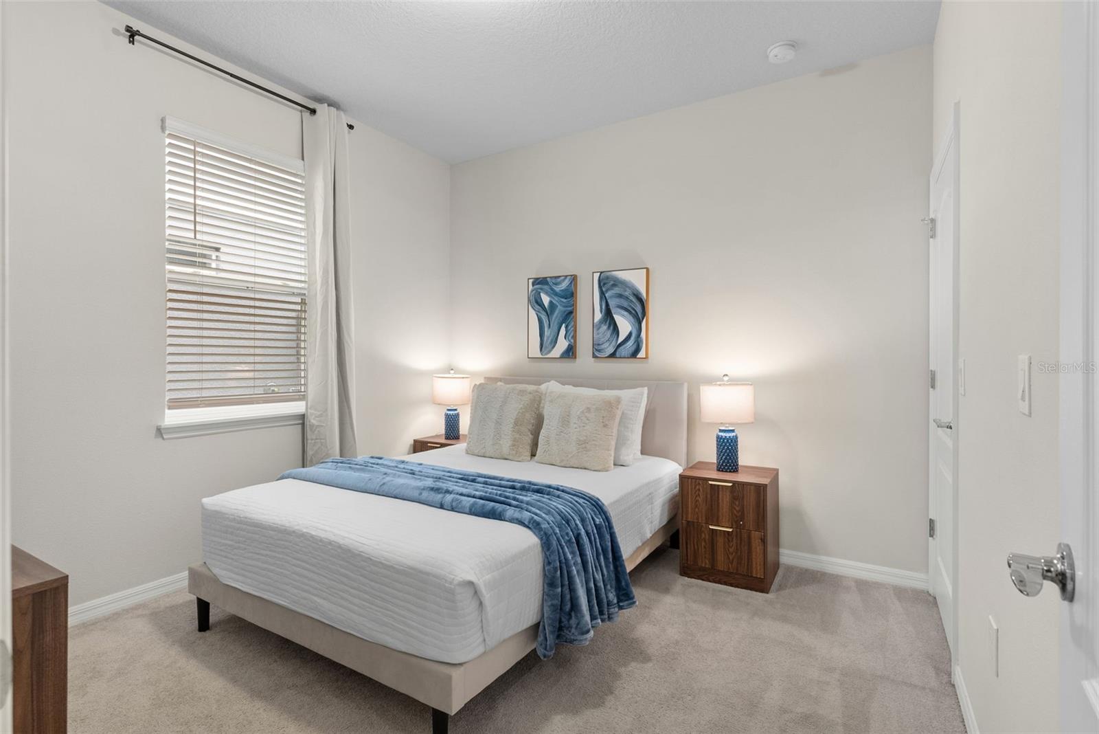 Image 10 of 31 For 7247 Oakmoss Loop