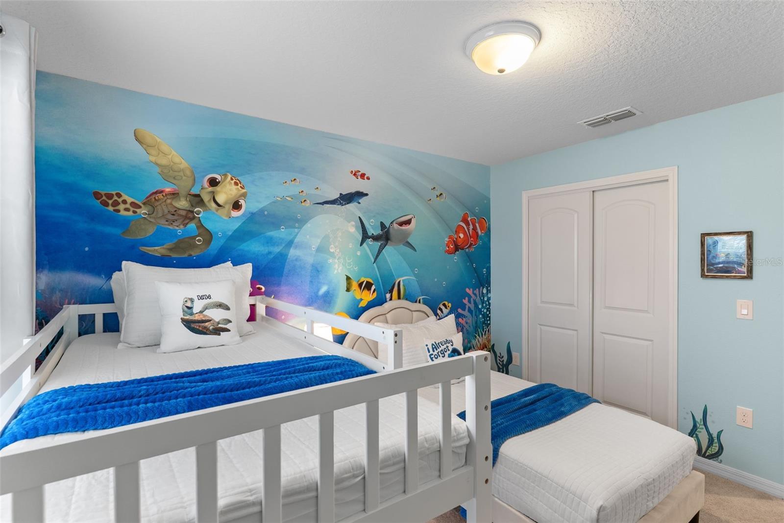 Image 20 of 31 For 7247 Oakmoss Loop