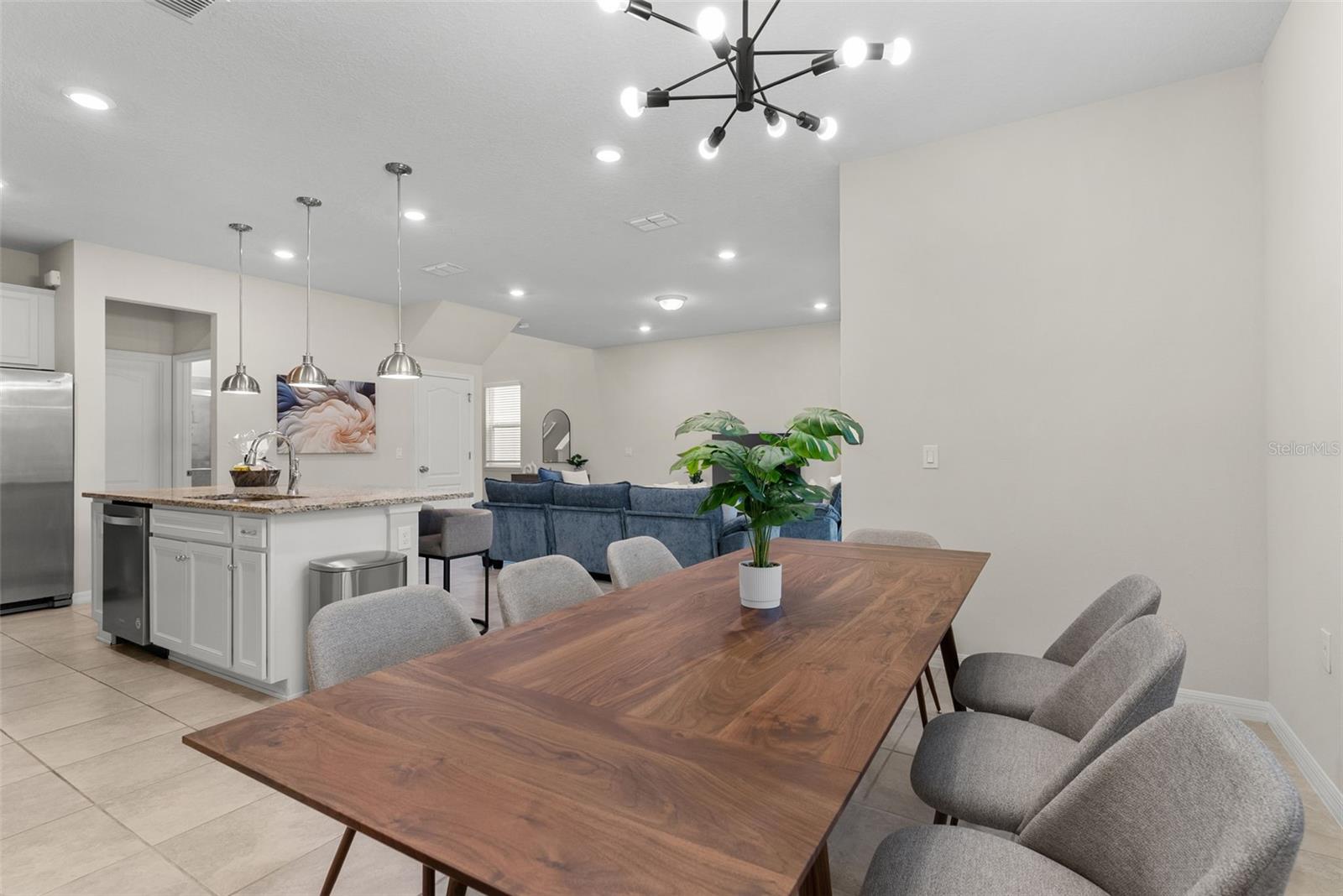 Image 9 of 31 For 7247 Oakmoss Loop