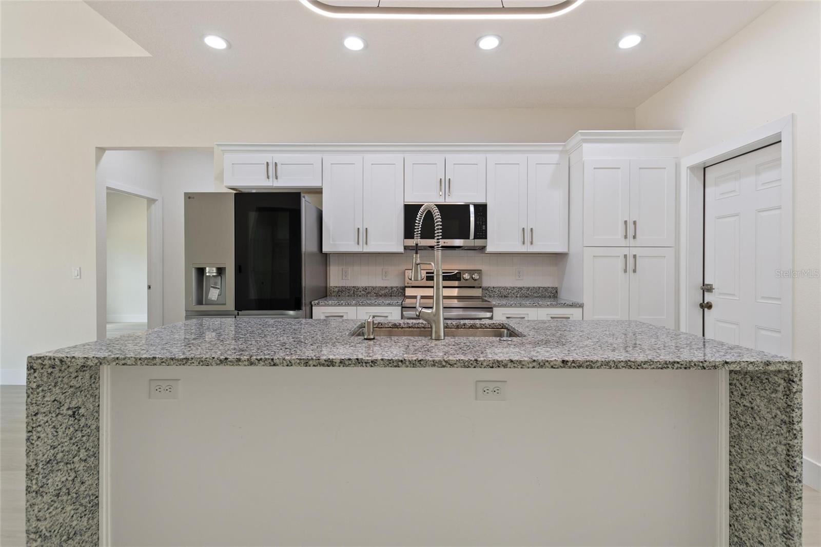 Image 10 of 61 For 3970 Laguna Drive