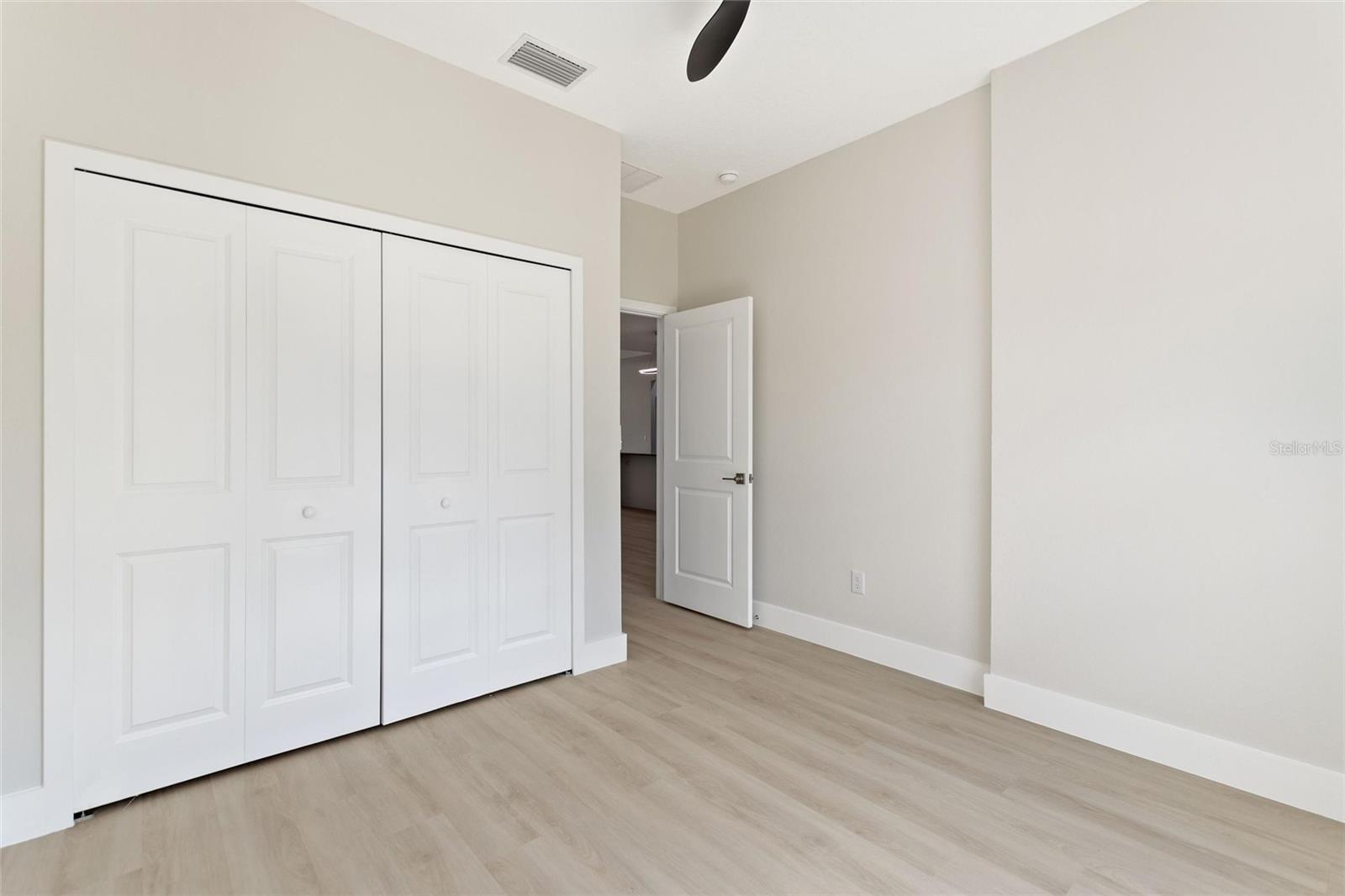 Image 14 of 61 For 3970 Laguna Drive