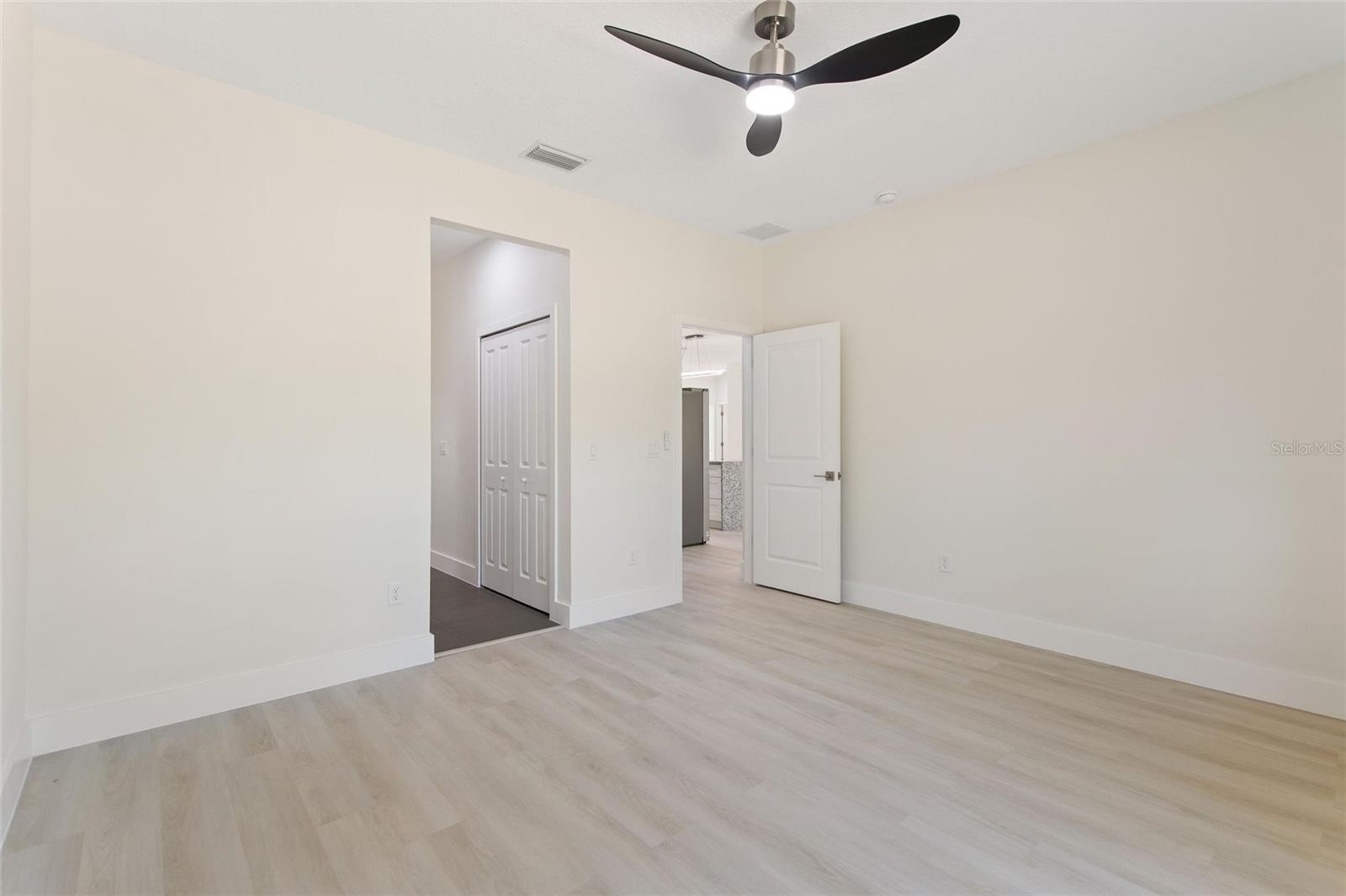 Image 21 of 61 For 3970 Laguna Drive