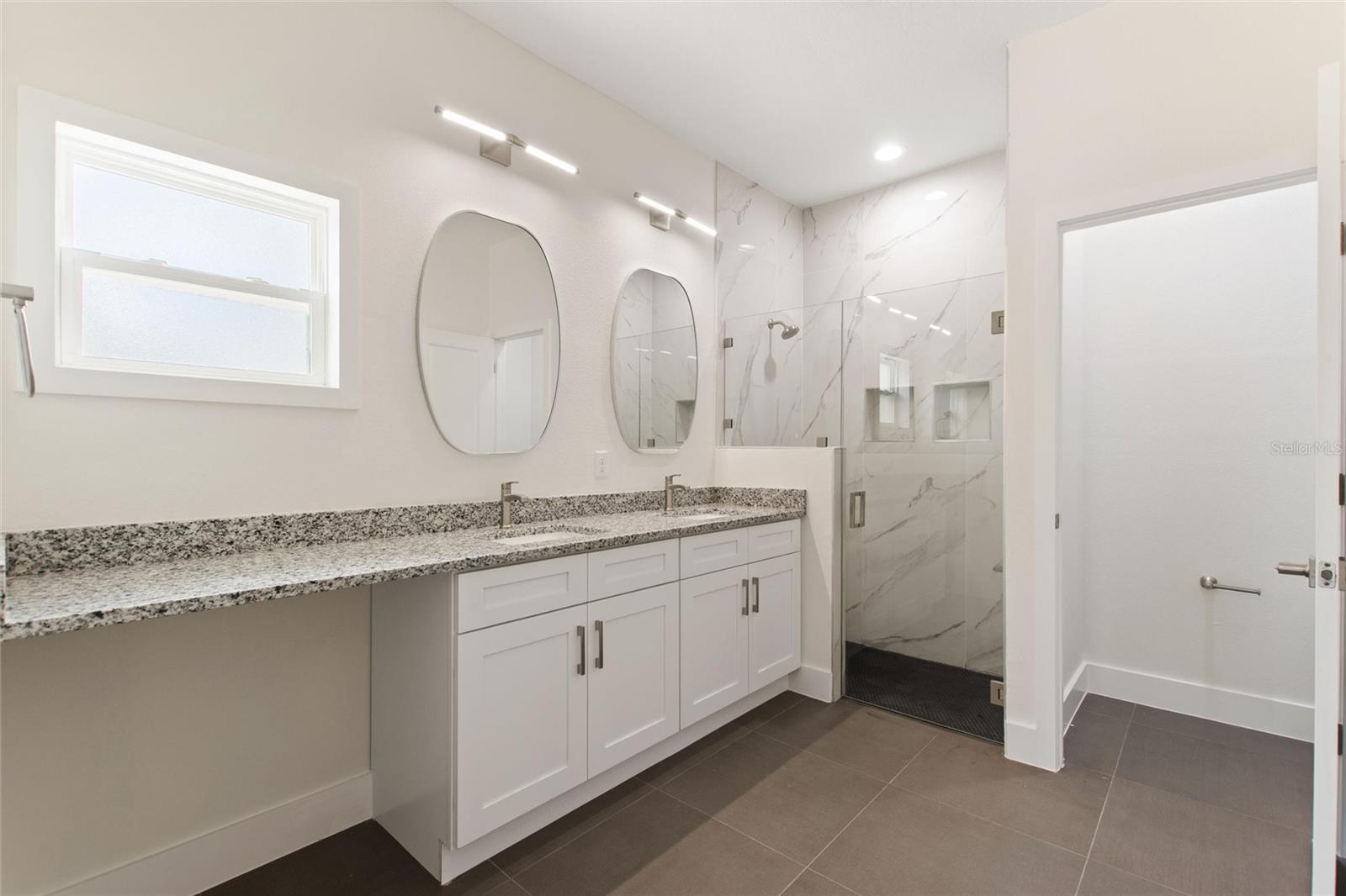 Image 5 of 61 For 3970 Laguna Drive