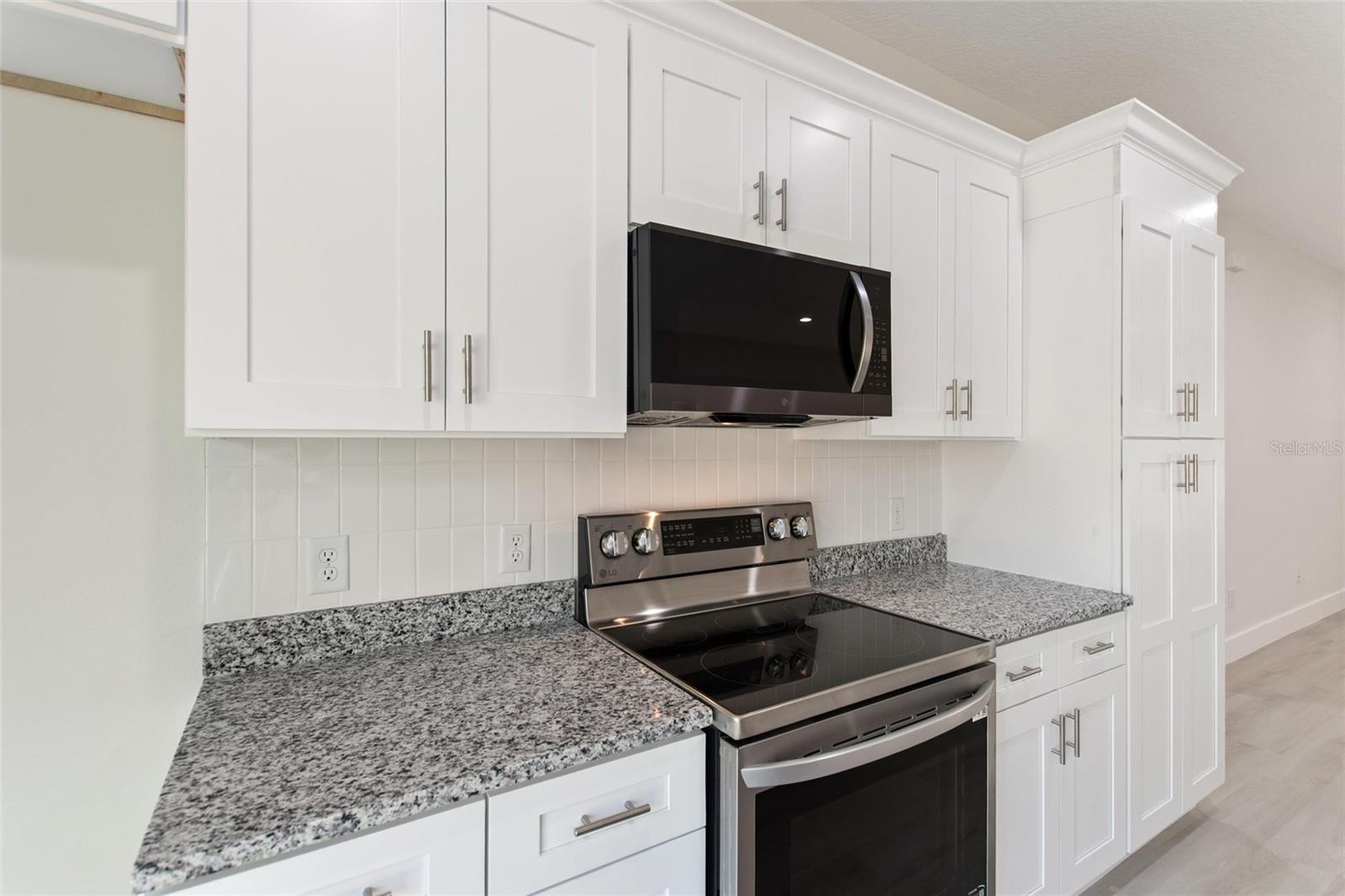 Image 11 of 70 For 3770 Japonica Avenue