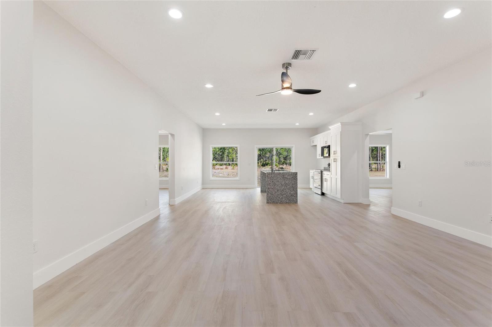 Image 4 of 70 For 3770 Japonica Avenue