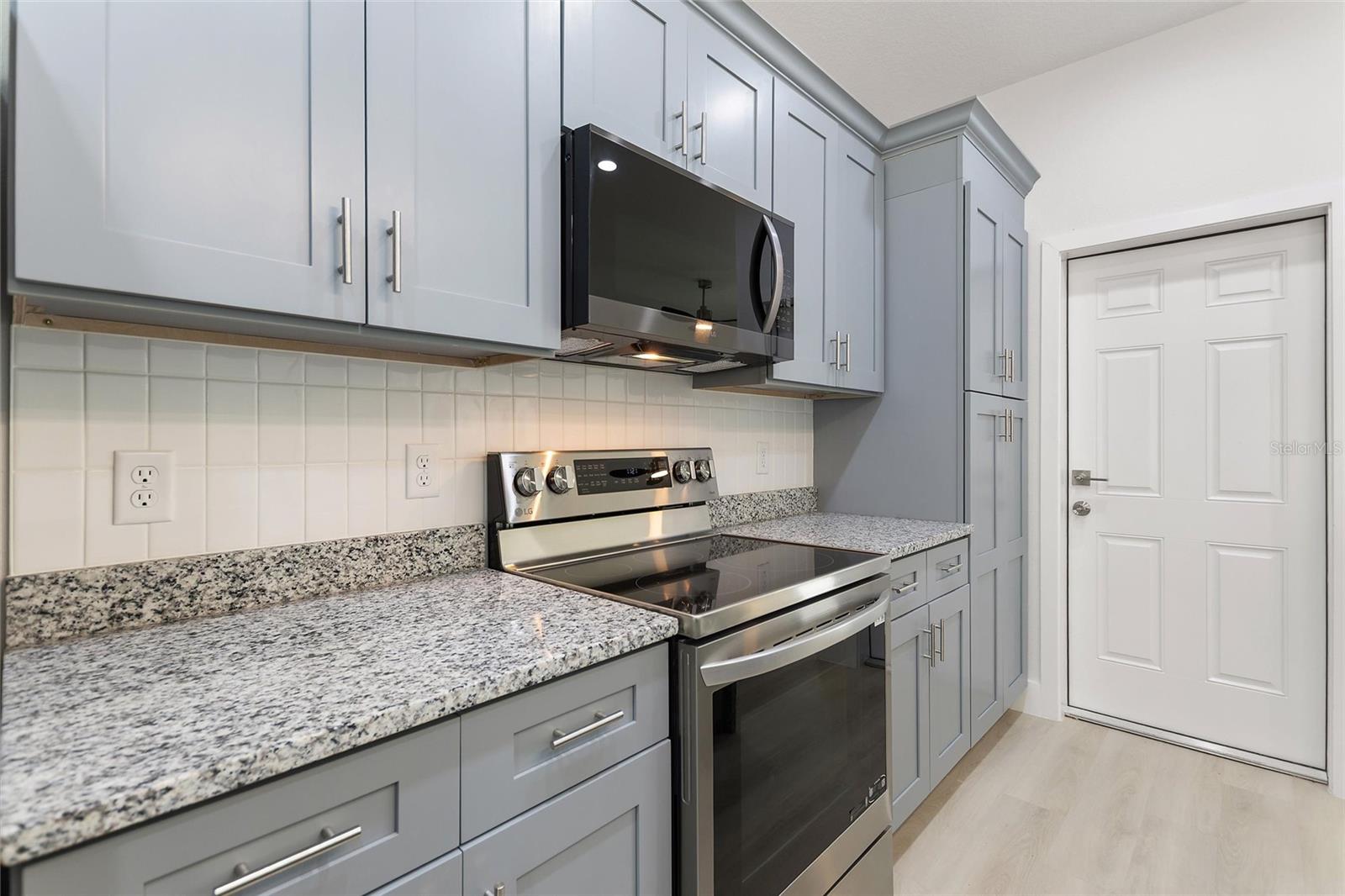 Image 8 of 65 For 3750 Japonica Avenue