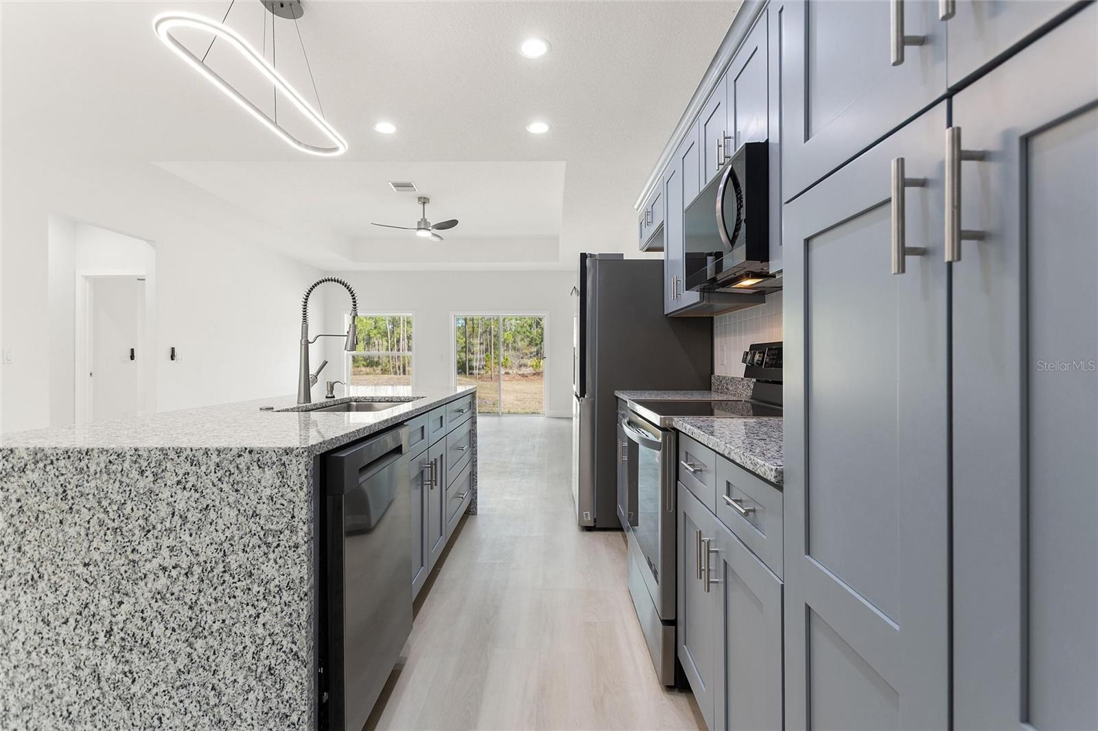 Image 9 of 65 For 3750 Japonica Avenue